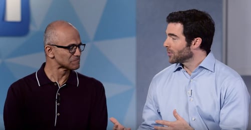 Satya Nadella y Jeff Weiner anunciando la compra LinkedIn por parte de Microsoft